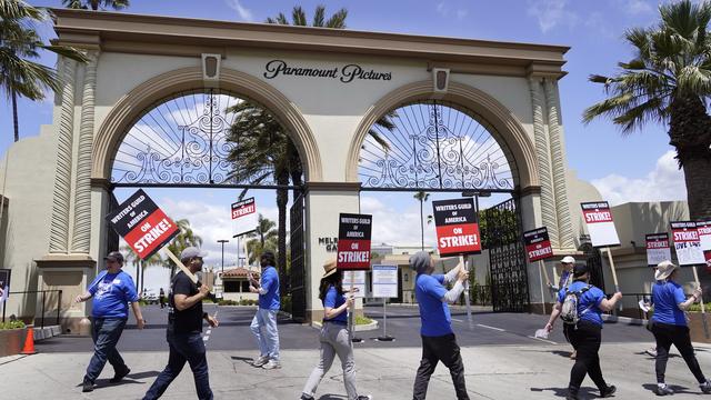 La grève des scénaristes qui dure depuis six semaines à Hollywood. [Keystone - AP Photo/Chris Pizzello]