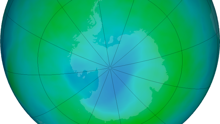 Vue en fausses couleurs de l'ozone total au-dessus du pôle Antarctique le 7 janvier 2023. Les couleurs violette et bleue correspondent aux endroits où il y a le moins d'ozone, et les jaunes et rouges aux endroits où il y en a plus. [NASA Ozone Watch - Goddard Space Flight Center]