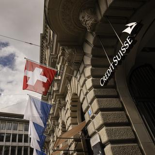 Les sièges de Credit Suisse et d'UBS sur la Paradeplatz à Zurich. [Keystone - Michael Buholzer]