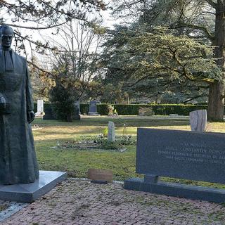 Mémorial d'Aurel Popovici (1863-1917), homme politique roumain, au cimetière de Saint-Georges à Genève en Suisse. [Wikicommons / CC-BY-SA-4.0 - ©RomanDeckert]
