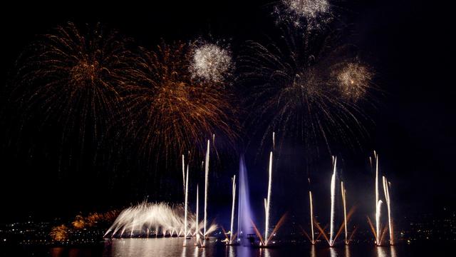 Un feu d'artifice à Genève. [Keystone - Salvatore Di Nolfi]