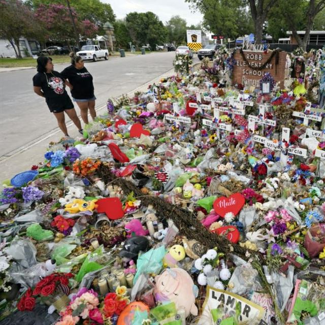 Une double fusillade a fait 18 morts dans la ville de Lewingston dans l'état du Maine. [Keystone - AP/Eric Gay]