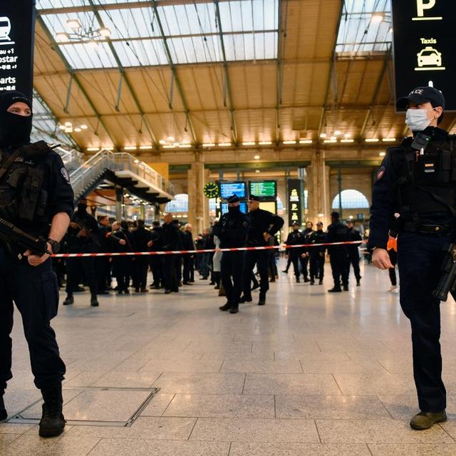 Un homme a blessé six personnes à l'arme blanche à la gare du Nord, à Paris. [AFP - Julien de Rosa]