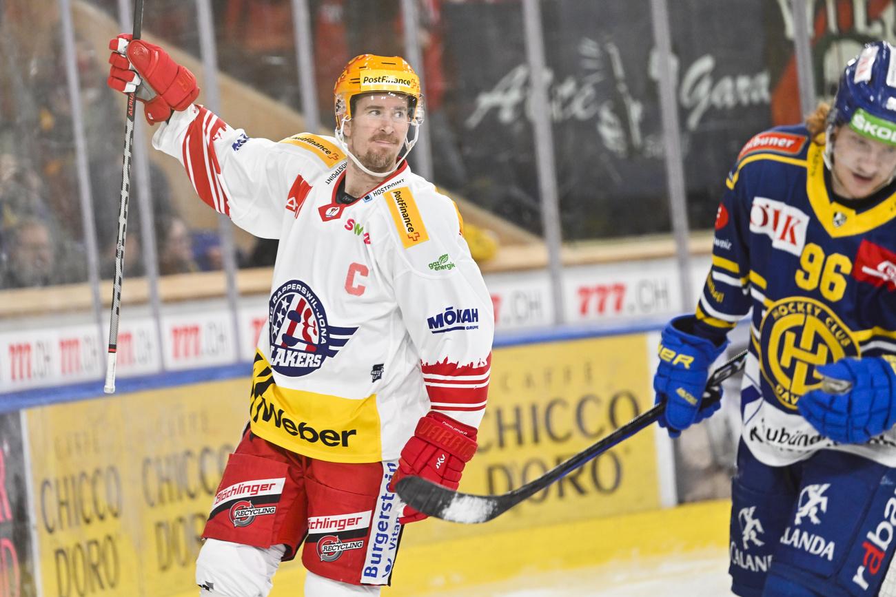 Roman Cervenka a inscrit deux triplés consécutifs contre Langnau et Davos. [KEYSTONE - Gian Ehrenzeller]