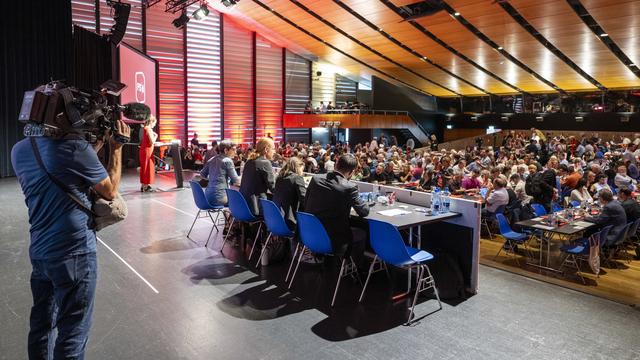 Vue du congrès du PS Suisse, le samedi 26 août 2023 à Bienne. [Keystone - Peter Schneider]