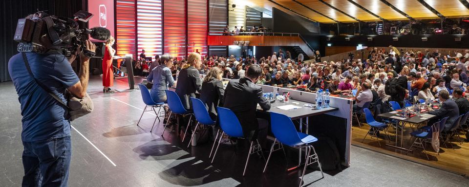 Vue du congrès du PS Suisse, le samedi 26 août 2023 à Bienne. [Keystone - Peter Schneider]