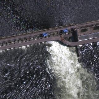 Une image satellite du barrage hydroélectrique de Kakhovka, en mai 2022. [AFP - Maxar technologies]