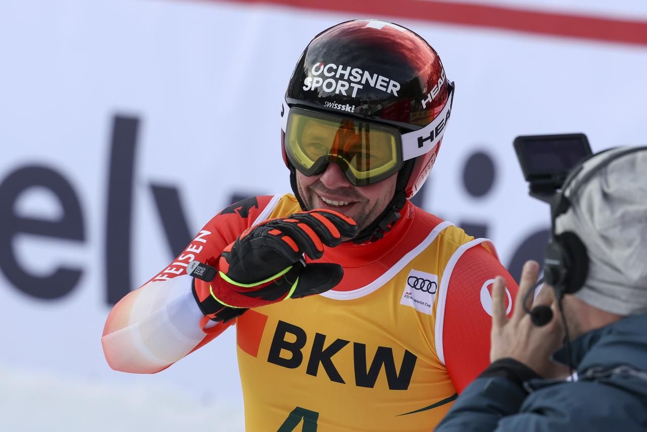 Feuz, 7e du super-G, espère tirer son épingle du jeu samedi lors de sa dernière descente à Wengen. [KEYSTONE - Alessandro Trovati]