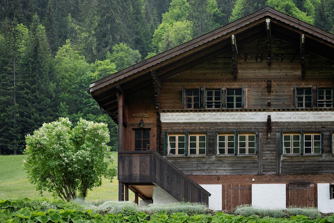 Un chalet typique de la région des Ormonts. [L'Oeil d'Anouk - Anouk Ruffieux]