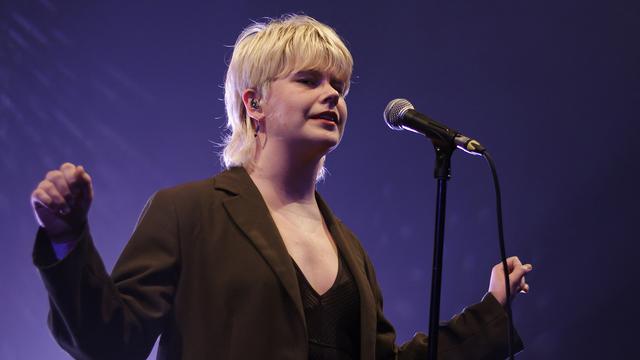 La chanteuse Zaho de Sagazan, au festival Chorus à Paris, le 7 avril 2022. [AFP - Daniel Pier]