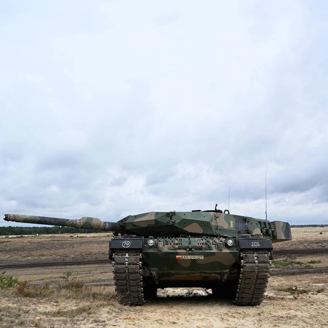 Un char Leopard 2 livré par la Pologne à l'Ukraine. [EPA/Keystone - Darek Delmanowicz]