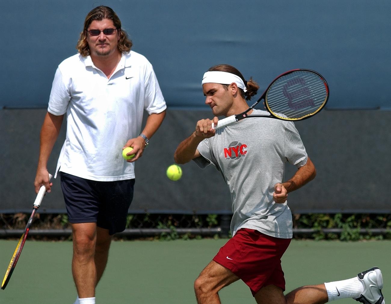 Peter Lundgren avait entraîné Roger Federer, ici en août 2003 lors de la préparation de l'US Open. [KEYSTONE - Eddy Risch]