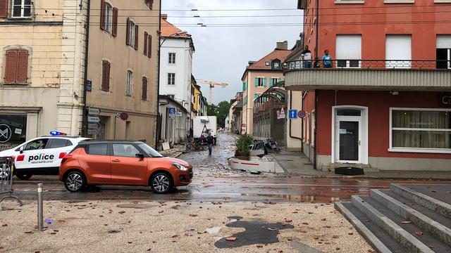 Les images des dégâts après la tempête à La Chaux-de-Fonds. [Vos Infos - Emeline Perret-Gentil]