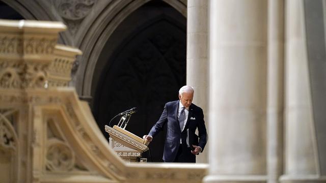 Le président Joe Biden lors d'une cérémonie funèbre pour un ancien Secrétaire de la Défense, 12 janvier 2023. [Keystone - AP Photo/Andrew Harnik]