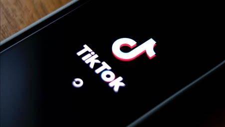 Paris a interdit vendredi l'installation et l'utilisation de TikTok pour les fonctionnaires. [Keystone]