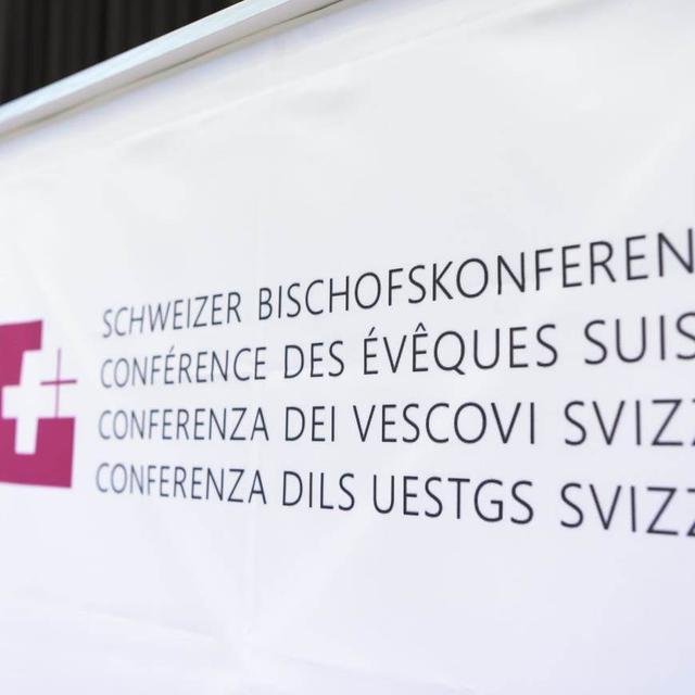 La Conférence des évêques suisses veut mettre en place un tribunal pénal pour l'Eglise. [Keystone]
