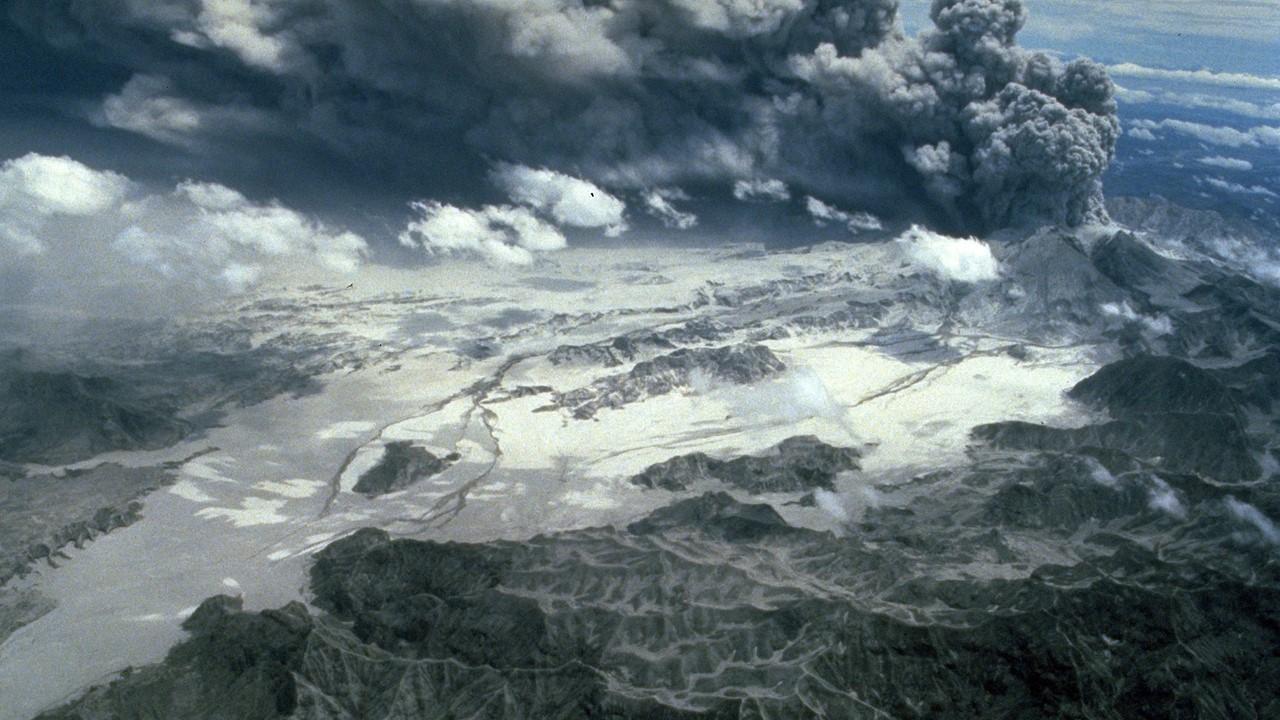 Vue aérienne du Pinatubo le 29 juin 1991 [Wikipedia - Ed Wolfe]