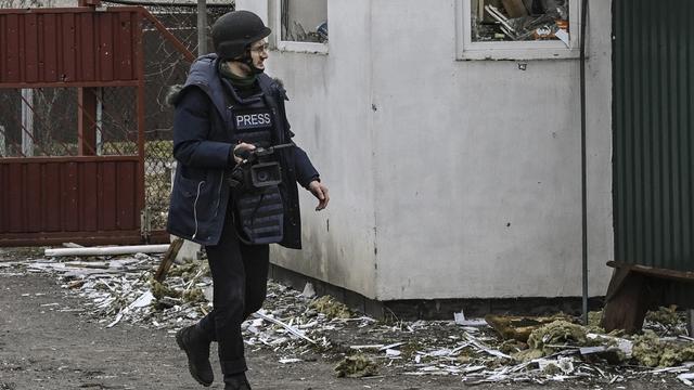 Le journaliste de l'AFP Arman Soldin (photographié le 3 mars 2022 en Ukraine) a été tué par un tir de roquettes. [AFP - Aris Messinis]