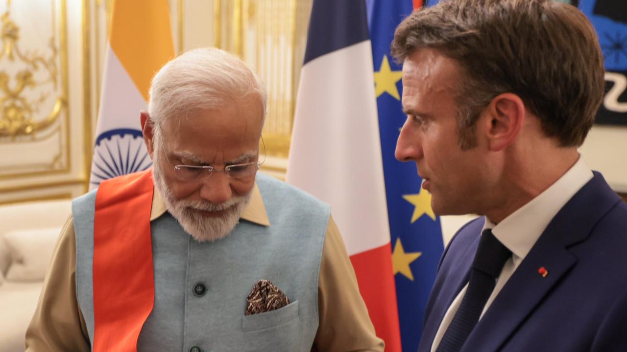 Le président français Emmanuel Macron a décerné la grand’croix de la Légion d’honneur au Premier ministre indien Narendra Modi. [Services de presse du Premier ministre indien - afp/twitter]