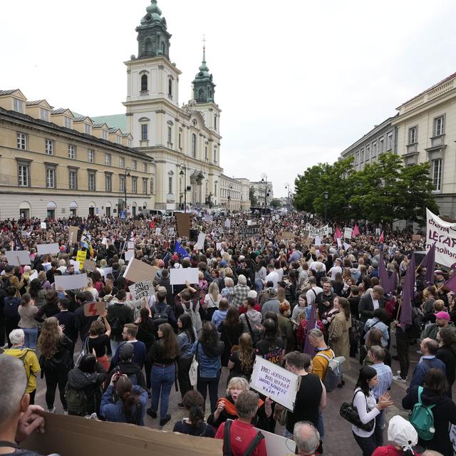 Une manifestation pro avortement en Pologne. [AP Photo/Czarek Sokolowski]