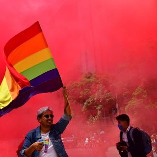 La Journée mondiale contre la transphobie, l’homophobie et la biphobie sensibilise aux violences vécues par la communauté LGBTIQ+ et se déroule le 17 mai. [Keystone - Jorge Nunez]