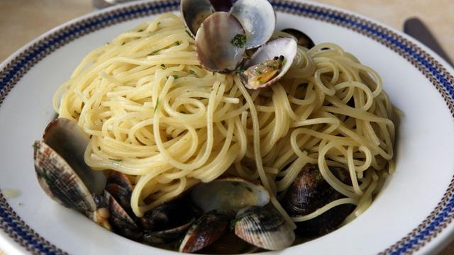 Les spaghetti alle vongole sont un passage obligé de la cuisine italienne. [afp - Patrice Hauser / hemis.fr]