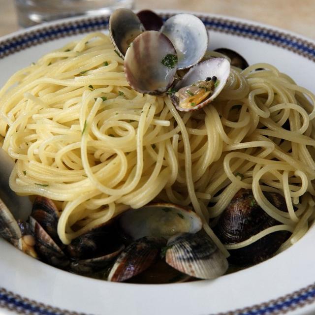 Les spaghetti alle vongole sont un passage obligé de la cuisine italienne. [afp - Patrice Hauser / hemis.fr]