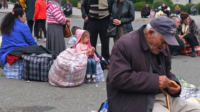 Près de 5000 réfugiés du Haut Karabakh sont jusqu'à présent arrivés en Arménie. [Reuters - Hasmik Khachatryan]