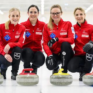 L'équipe féminine suisse de curling est la championne d'Europe. [Keystone - Jean-Christophe Bott]