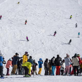 Les camps de ski reprennent à plein régime après deux ans au ralenti à cause du Covid-19. [Keystone - Urs Flueeler]