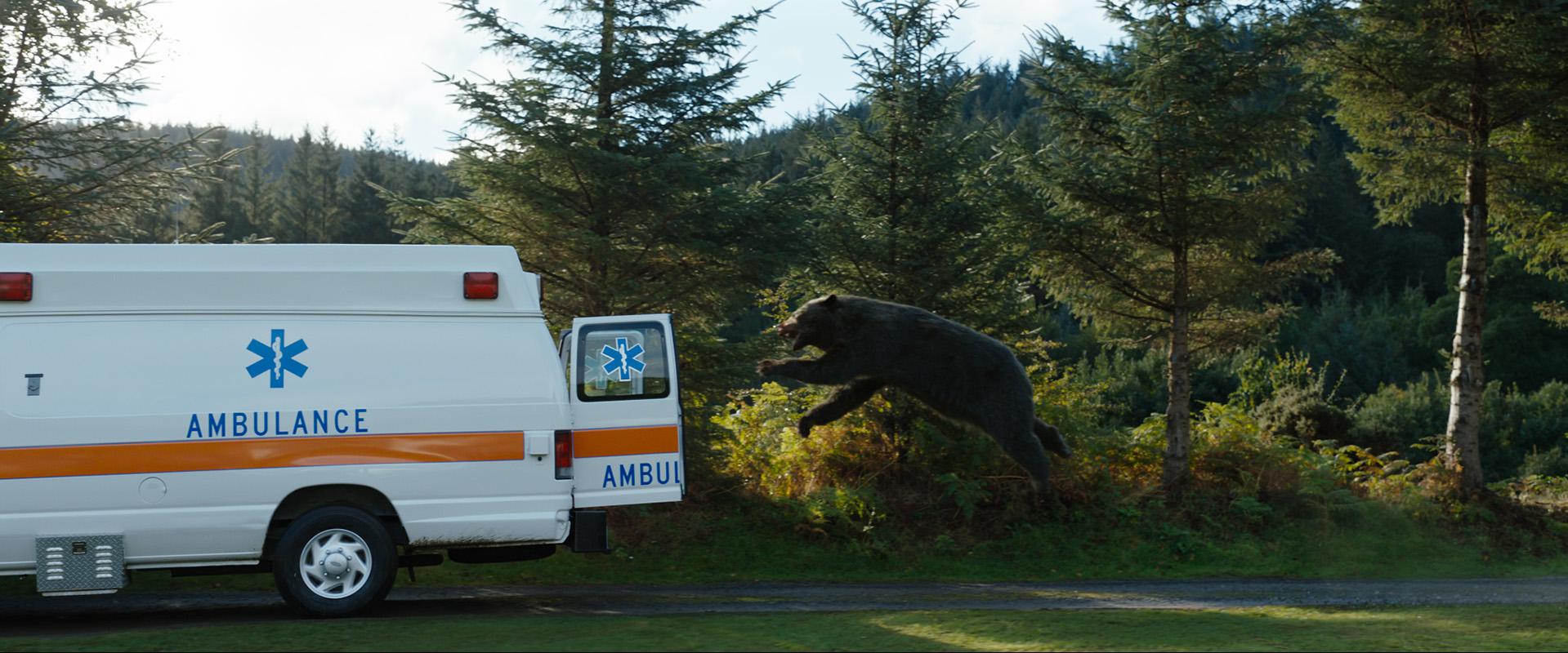 Une image tirée du film "Crazy Bear" de Elizabeth Banks. [Universal Pictures]