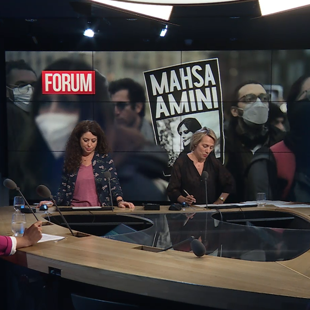 Le grand débat - Un an après la mort de Mahsa Amini, la Suisse en fait-elle assez en Iran? [RTS]