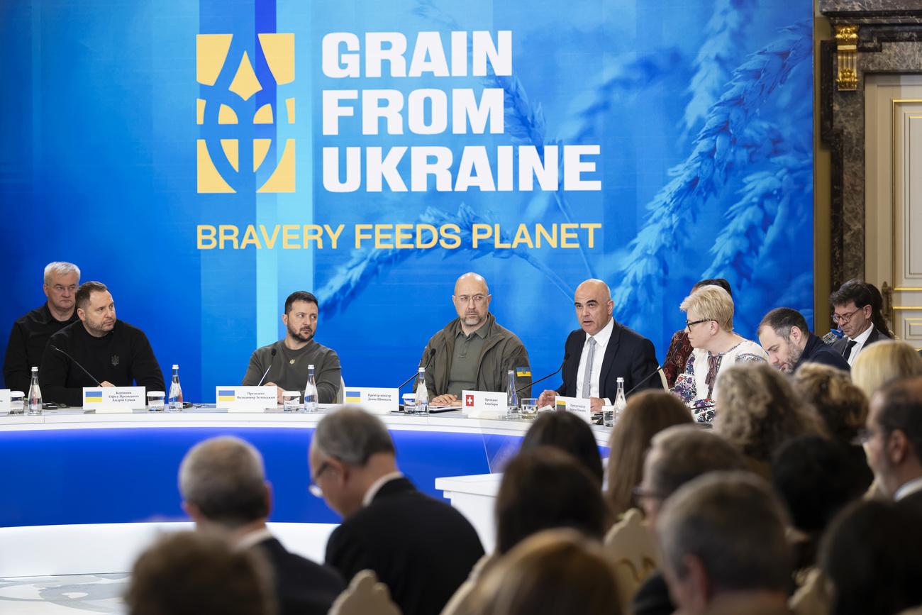 Le président de la Confédération Alain Berset a participé au Sommet international sur la sécurité alimentaire, à Kiev, le 25 novembre 2023. [KEYSTONE - ANTHONY ANEX]