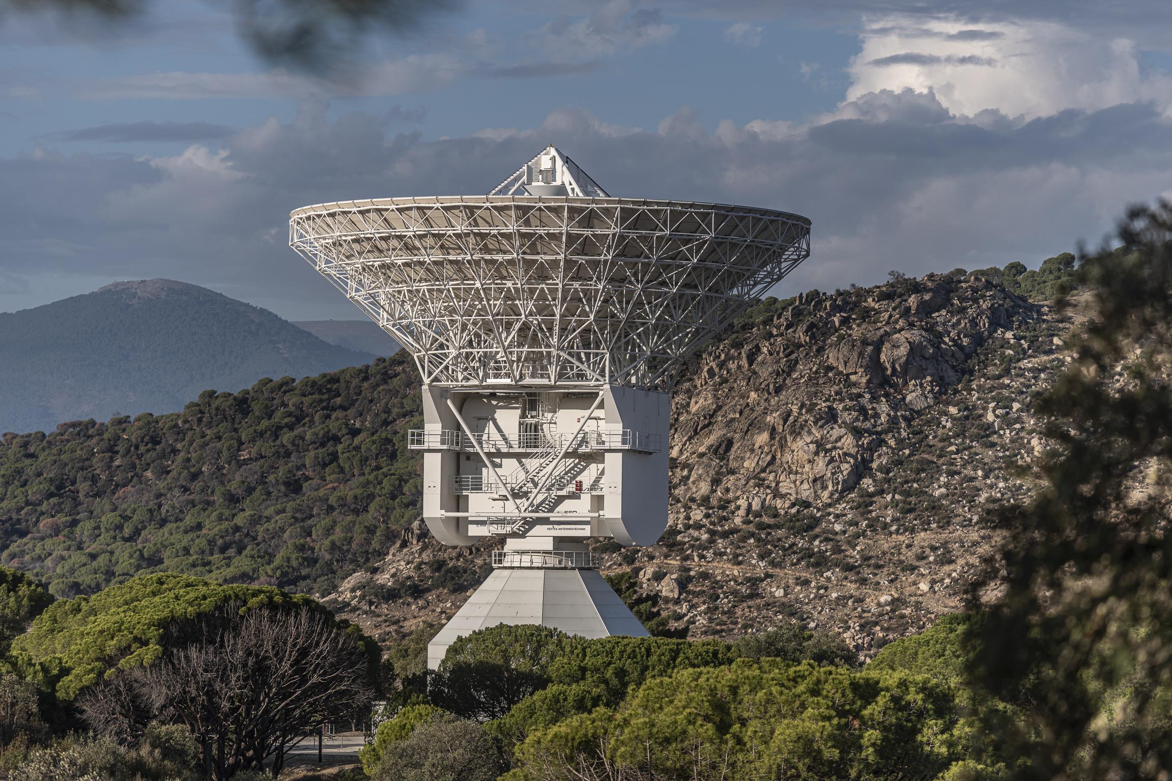L'antenne de Cebreros, en Espagne, permet à l'Agence spatiale européenne (ESA) de récupérer les données envoyées depuis l'espace lointain par ses différents satellites, dont les missions Euclid, JUICE et HERA. [ESA - J. Mai]