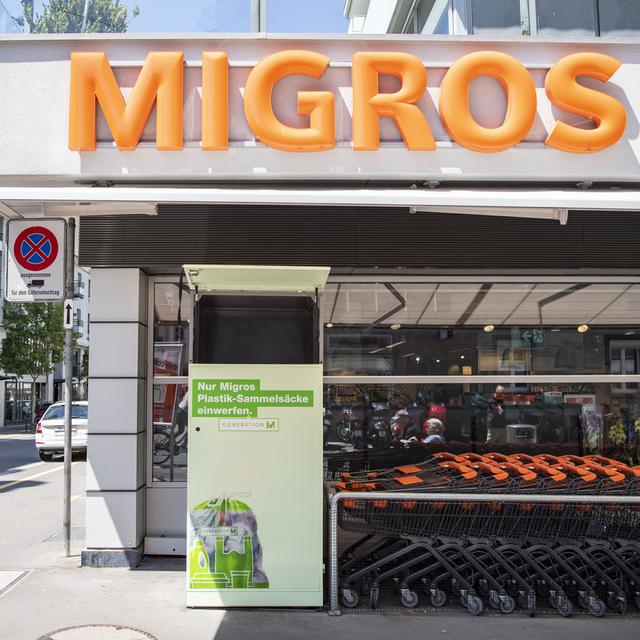 Une enseigne Migros. [Keystone - Urs Flueeler]