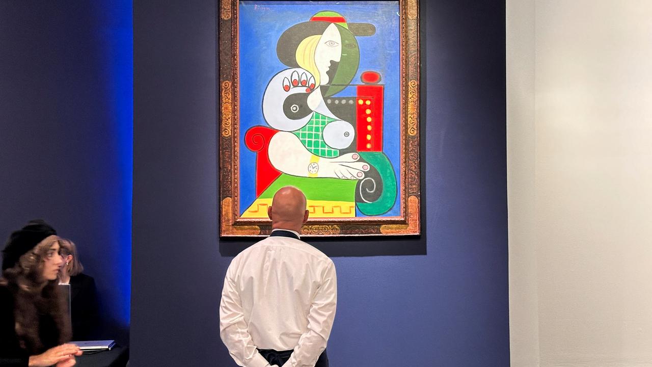 Le tableau de Pablo Picasso "Femme à la montre" a été adjugé à plus de 139 millions de dollars par la maison Sotheby's. [Ben Kellerman]