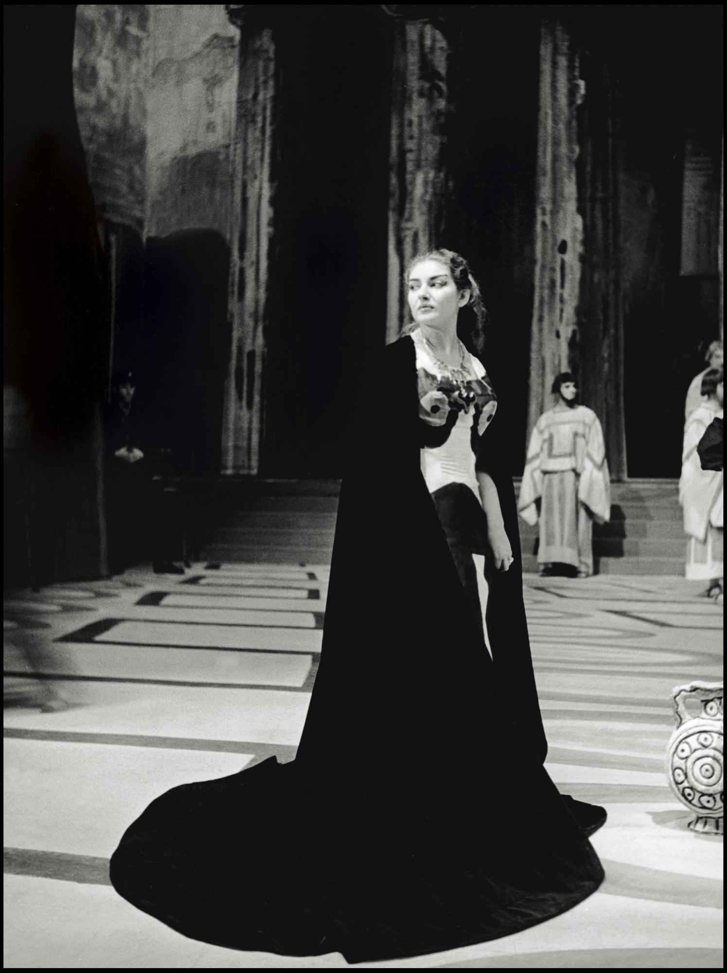 Maria Callas dans "Medea" de Cherubini sur la scène de la Scala de Milan en hiver 1953. [AFP]