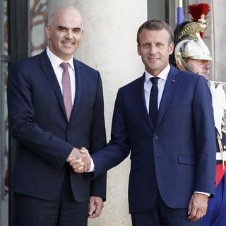 Emmanuel Macron a reçu Alain Berset le 12 septembre 2018 à Paris. [Keystone - Peter Klaunzer]