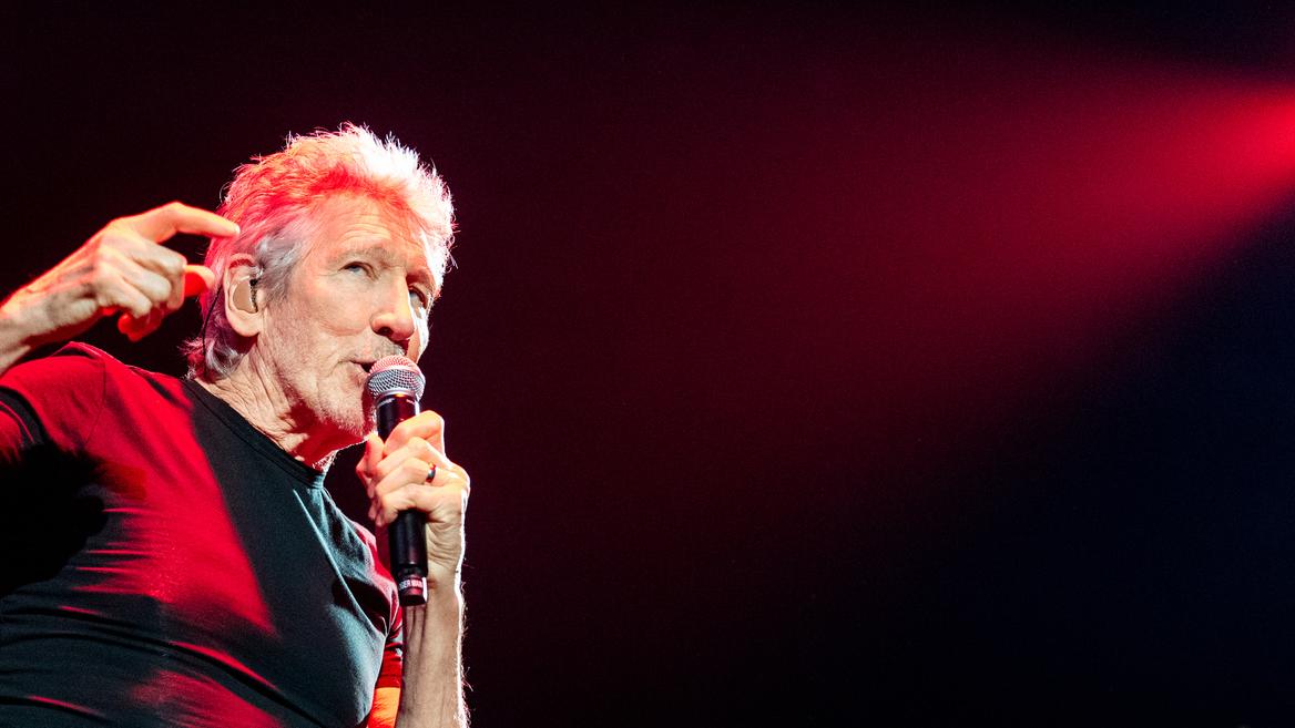 La police allemande a indiqué avoir ouvert une enquête sur des provocations présumées lors d'un récent concert de Roger Waters. [Keystone - Daniel Bockwoldt - DPA]