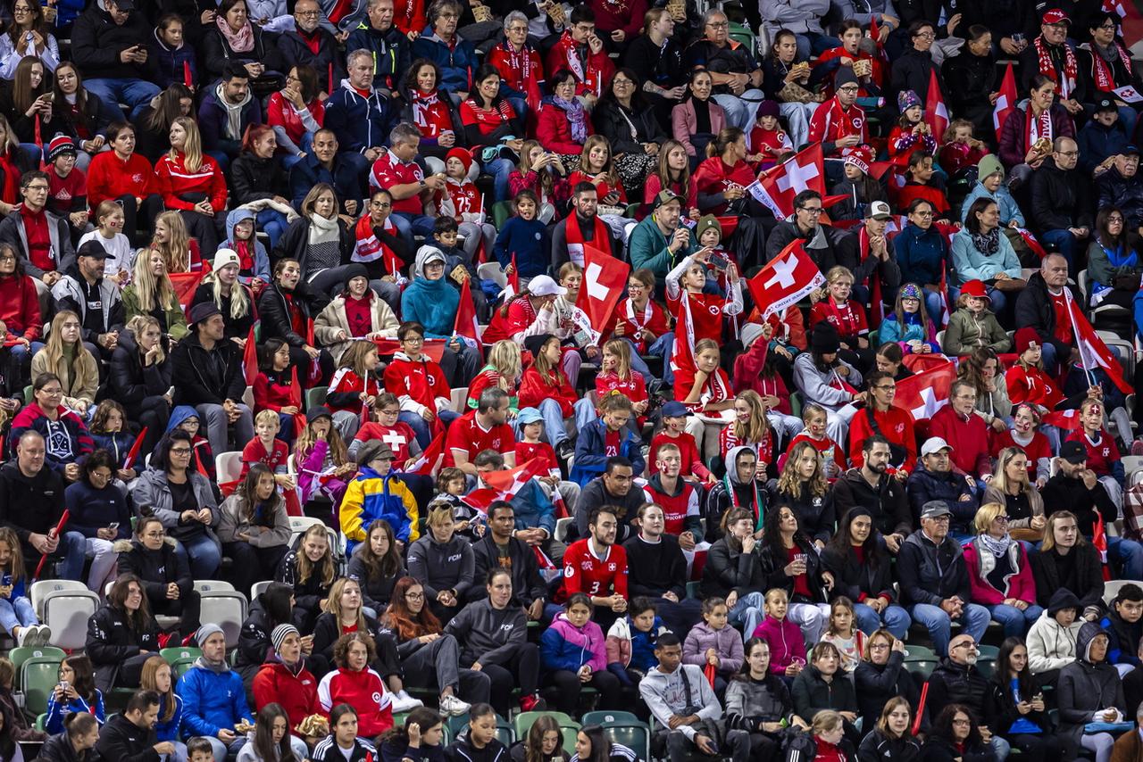 Malgré la défaite, les fans ont mis une très belle ambiance dans l'écrin saint-gallois. [KEYSTONE - Michael Buholzer]