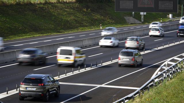 Des travaux sur l'autoroute A1 à la jonction de Nyon commencent aujourd'hui. [Keystone - Laurent Gillieron]