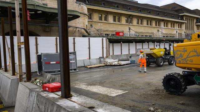 Le chantier de la gare de Lausanne est à l'arrêt. [Keystone - Jean-Christophe Bott]