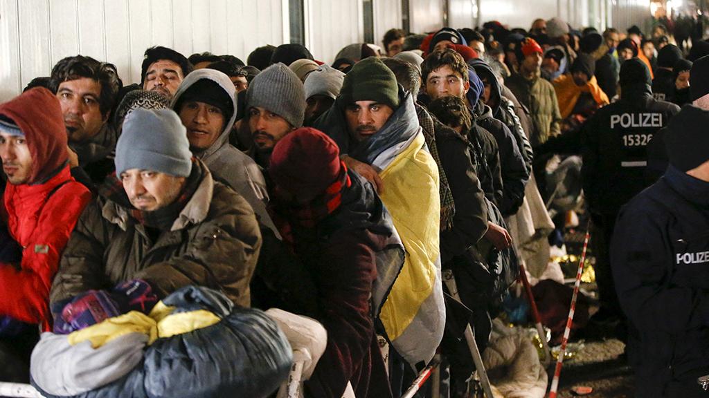 L'Allemagne a indiqué mercredi suspendre l'accueil volontaire de demandeurs d'asile en provenance d'Italie. [Reuters - Fabrizio Bensch]