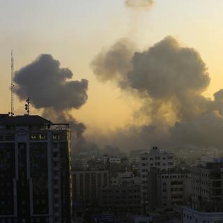 Des hôpitaux sont sans électricité à Gaza. [Keystone - AP Photo/Abed Khaled]