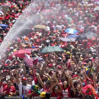 La foule envahit Brasilia pour le retour de Lula à la présidence du Brésil [Keystone - AP Photo/Eraldo Peres]