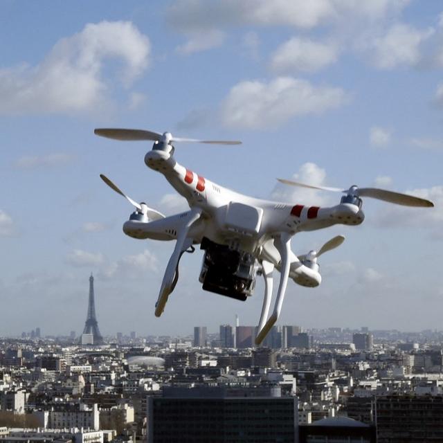 Des drones pourront assurer une vidéosurveillance "intelligente" pendant les JO 2024 à Paris. [AFP - Dominique Faget]