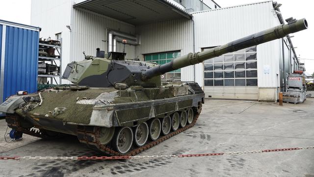 Un char de combat Leopard 1 A5 allemand en cours de remise à jour en Allemage (image d'illustration). [Keystone/EPA - Morris Macmatzen]