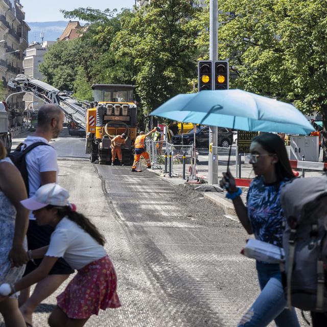 En 2022, 60% des décès en Suisse liés à la chaleur en Suisse dus au changement climatique, d'après une étude bernoise (image d'illustration). [Keystone - Martial Trezzini]