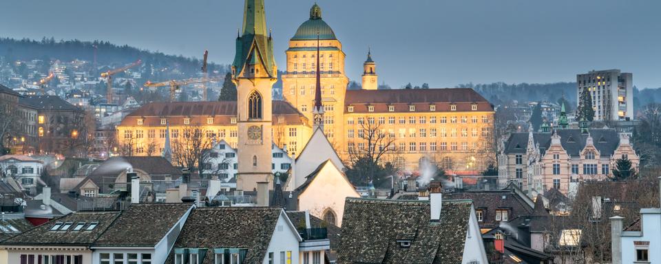 Zurich accueillera une déchetterie plus durable, construite avec des matériaux recyclés, dès 2026. [Pexels - Nate Hovee]