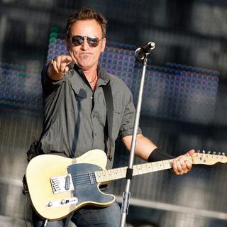 Bruce Springsteen lors de son concert au Stade de Suisse à Berne, le 30 juin 2009. [Keystone - Peter Klaunzer]